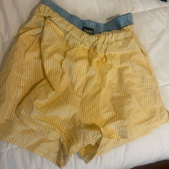 Daily Drills Cream and Blue Athletic Shorts with Relaxed Fit - Picture 5 of 5